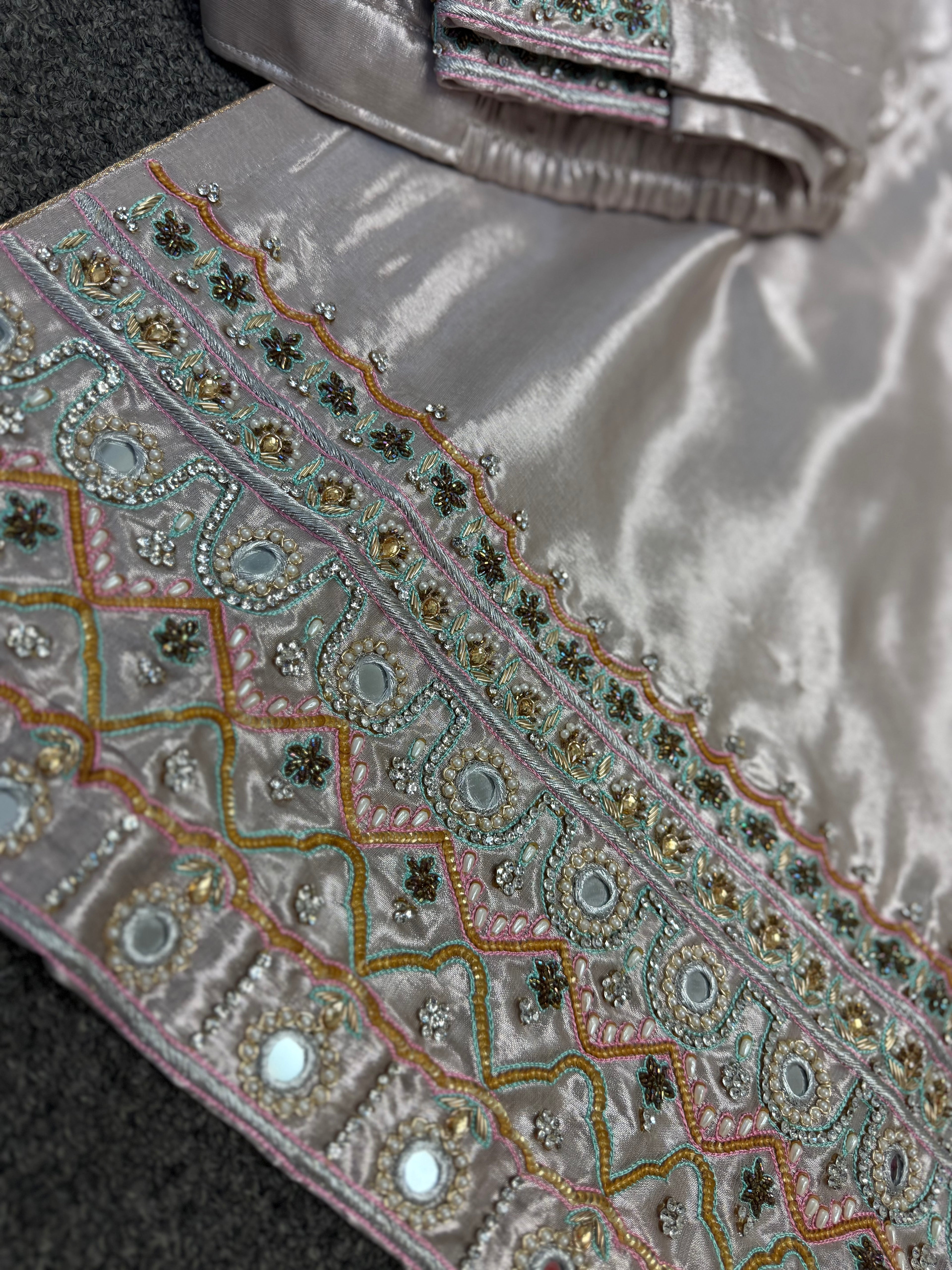 BOUTIQUE PIECE